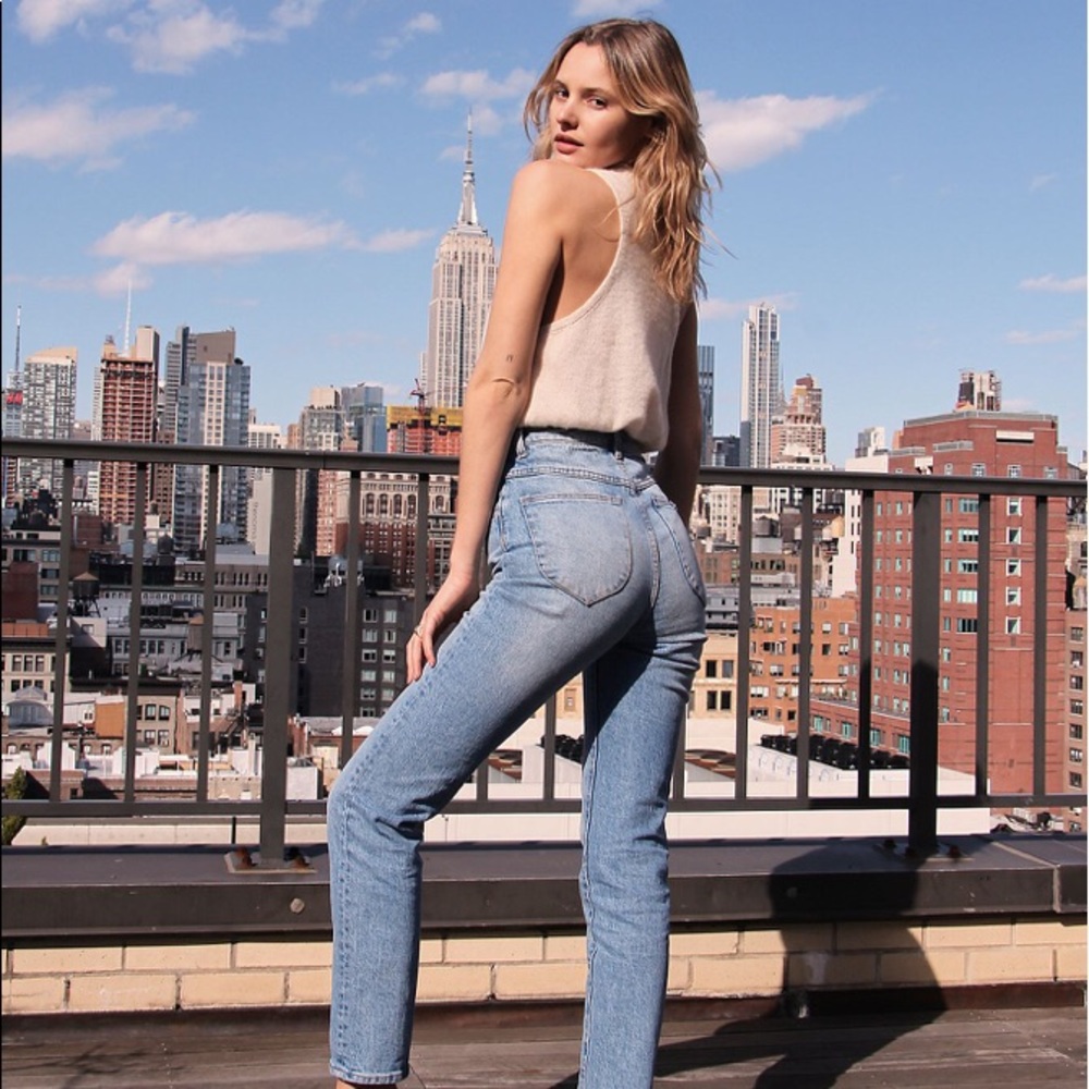 Rolla’s high waisted relaxers fit jeans